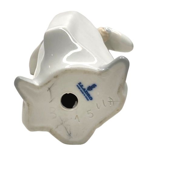 Lladro Girl Stretching in Night Gown Porcelain Figurine 8" Retired Handmade - Picture 7 of 10